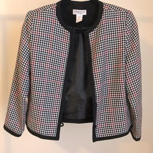 A blazer with pattern. Size 4p